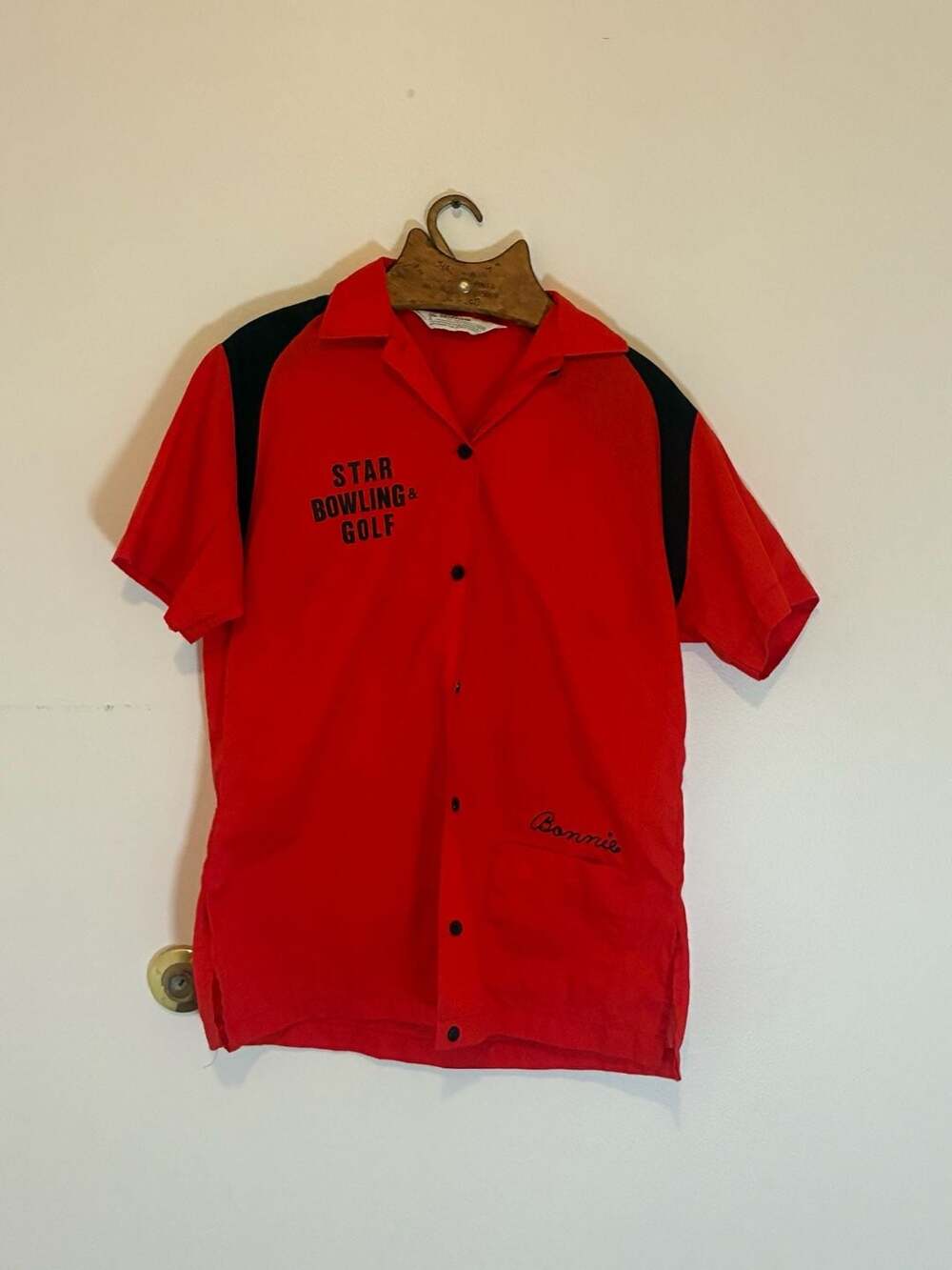 Hilton Bowling Shirt Size 34 Red Black Star Bowling & Golf Vintage